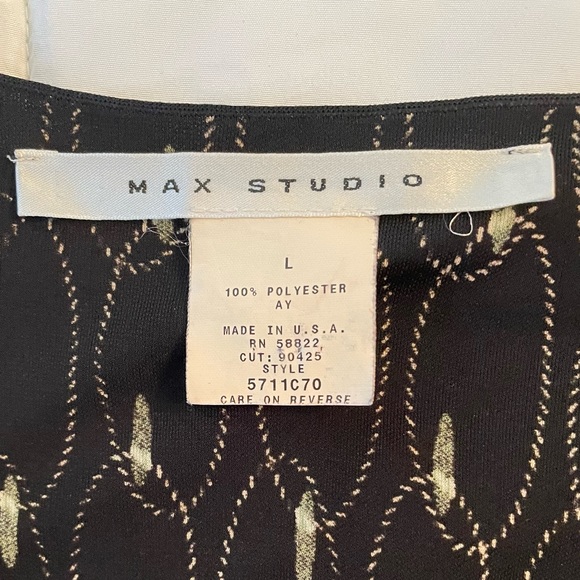 MAX STUDIO Black Sleeveless Top with Green Accents and ruffled hemlines Size L - Picture 5 of 12